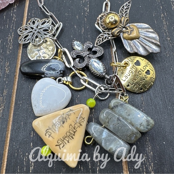 Totemic Protection Necklace — Obsidian • Labradorite • Howlite Heart • Ancestral - Picture 6 of 8